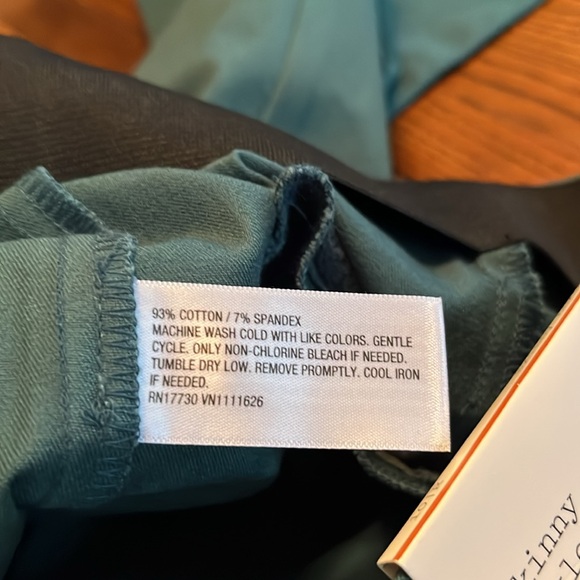 A NEW DAY SKINNY ANKLE HIGH RISE PANTS. NWT. SIZE 10 - Picture 8 of 8